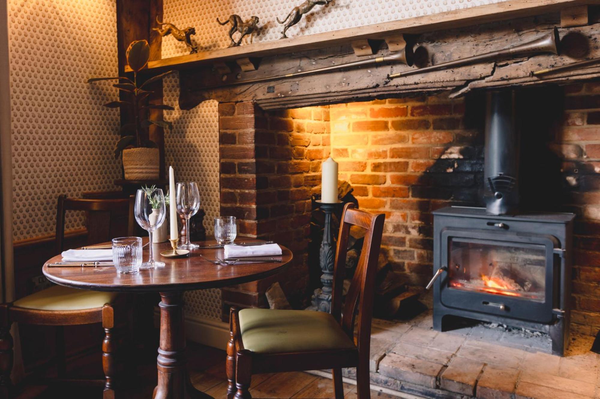 فندق The Crown, Bildeston المظهر الخارجي الصورة